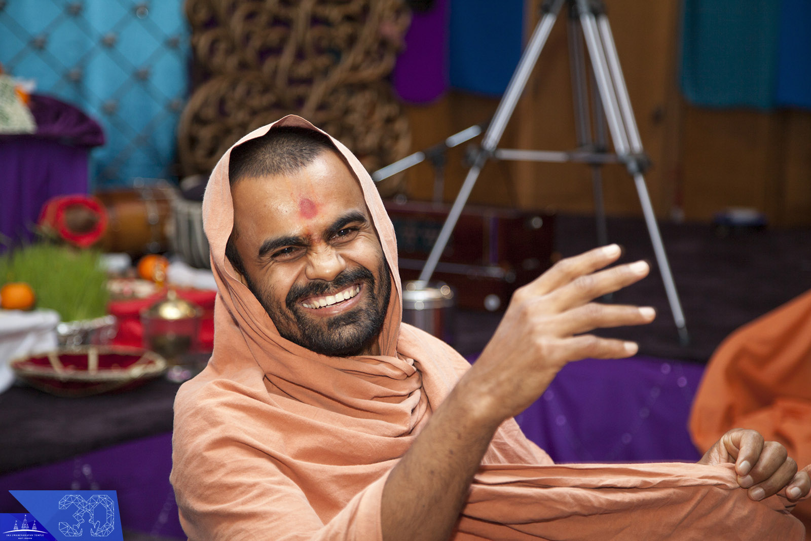 142 copy - ©1987-2017 SKS Swaminarayan Temple East London